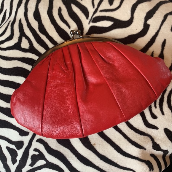 It’s Magic Studio Santa barbara vintage red leather large coin purse 7.5”x5” - Picture 4 of 12